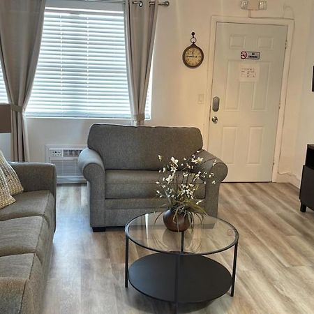 North Bay Village Apartment Bagian luar foto