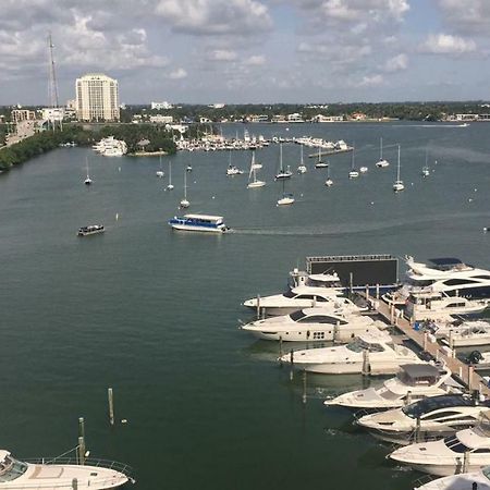 North Bay Village Apartment Bagian luar foto