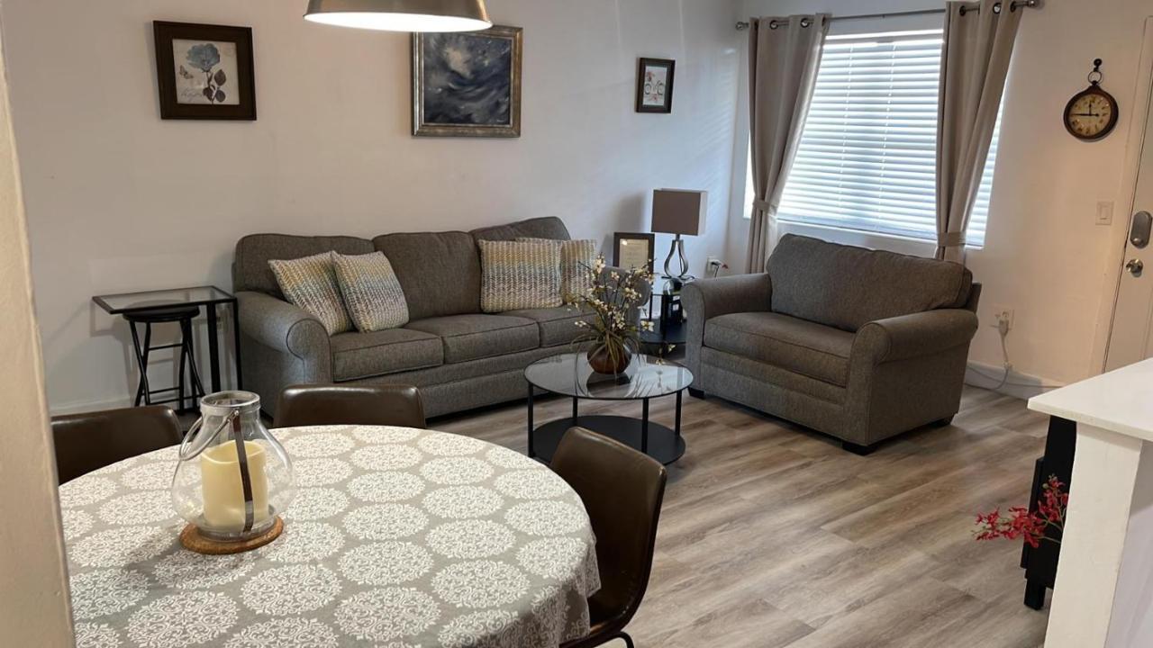 North Bay Village Apartment Bagian luar foto
